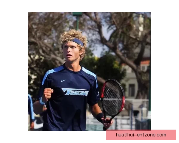 霍姆格伦更换社媒头像为中东人形象引发关注象征何种文化认同与争议